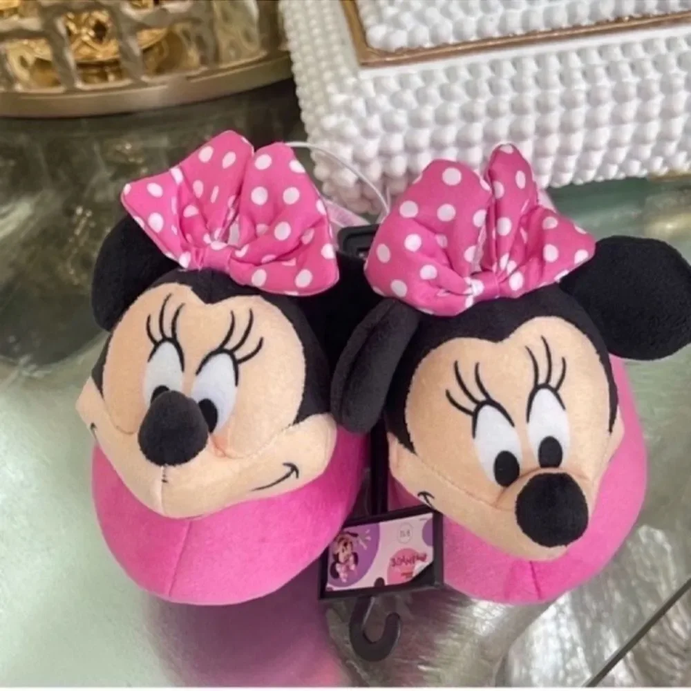 NWT Minnie Mouse Disney  Girls 3D Minnie Head Sock Top Slippers Size 9/10